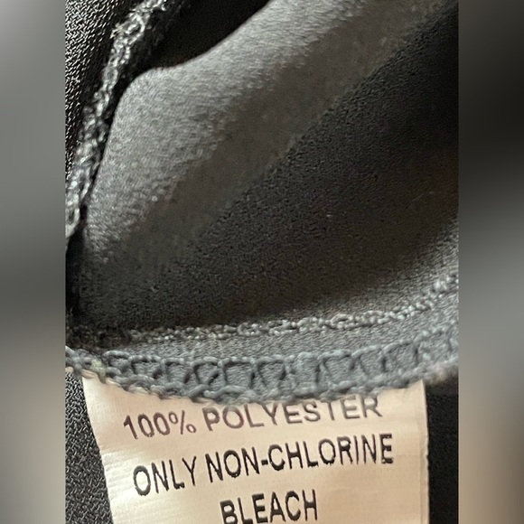 Paper moon Black Cutout Detail Tank - Picture 5 of 6